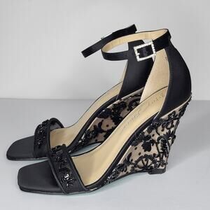 BETSEY JOHNSON Black Beaded Embellished Embroidered Ivan Wedge Sandals sz 6